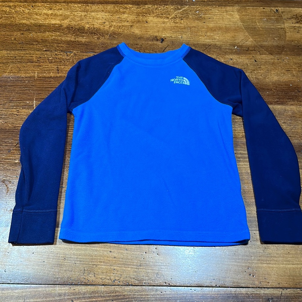The North Face kid’s pullover size 7/8 blue